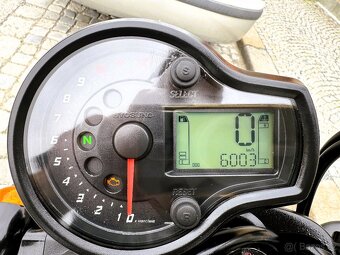 Hyosung GV 125 Bobber - 5