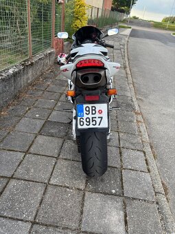 Honda CBR 1000RR Fireblade - 5