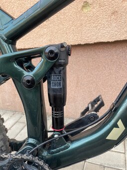 Celoodpružené sjezdové enduro kolo Vitus - 5