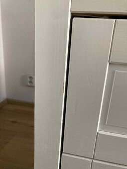 REZERVACE IKEA Sundvik prebalovaci pult a komoda - 5