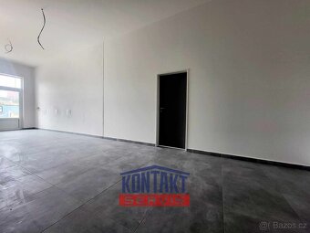 Pronájem skladovacích / kancelářských prostor, 32 m² -  U Sm - 5