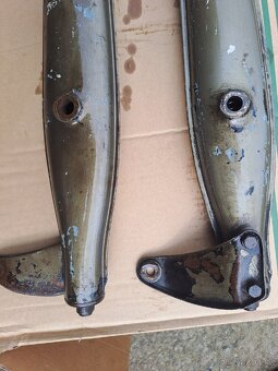 Prodám přední tlumiče na čz 150,125 - 5