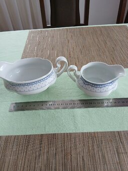 Bílý porcelán retro ,značený - 5