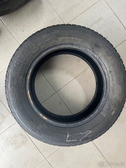 Pneu 195/65/15 - 5