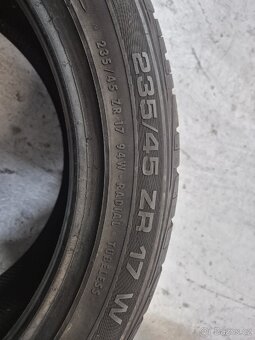 235/45 r17 letní - 5