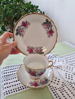 Velmi krásna snidaňiva sada - 5