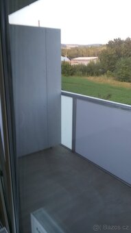 Pronájem bytu Ivančice 1+kk s parkovacím místem - 5
