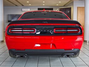 Dodge Challenger SRT Scat Pack widebody - 5