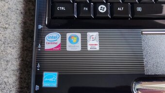 Notebook Toshiba Satellite
- 5