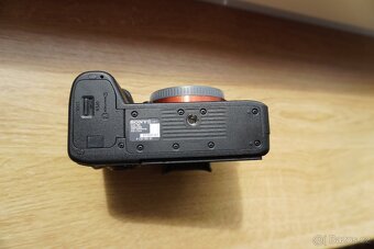Sony A7 III tělo - 5