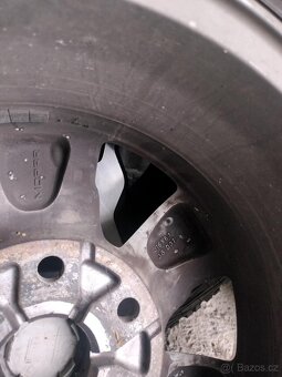 4ks alu disky orig. Fiat 6x139,7 + pneu - 5