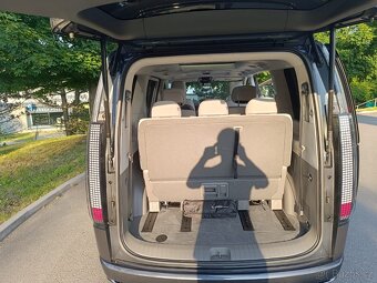 Hyundai Staria Luxury - 5