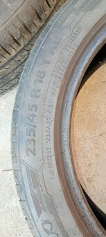 Skoda Superb letni 235/45 R18 2xGooodyear 2xBarum - 5