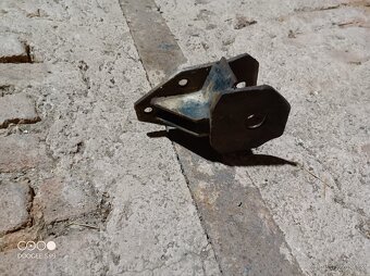 Zetor víko převodovky a přední závěs - 5