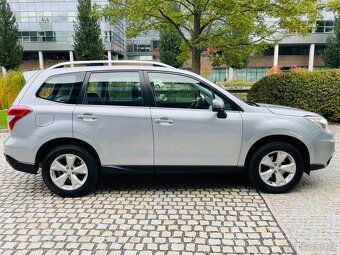 Subaru Forester 2.0i 4x4 AUT 1.MAJITEL KAMERA TAŽNÉ PANORAMA - 5