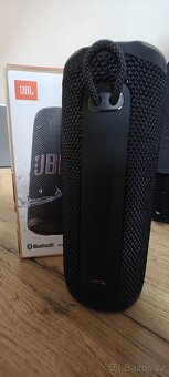 Přenosný reproduktor JBL Grip černý - 5