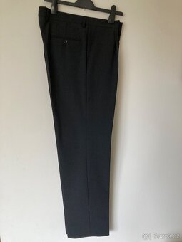 Pánský tmavě šedý oblek s vestou, zn. Blažek, vel.106 - 5