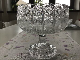 Broušená mísa na nožce - 5