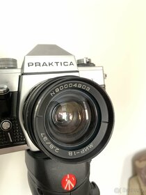 kamery, objektivy a moc jiného retro, GDR - 5