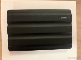 Samsung Portable SSD T7 Shield 2TB nový pouze rozbalený - 5