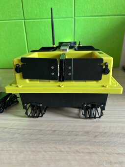 Zavážecí lodička s GPS a čtyřmi komory 12000mAh - 5