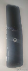 Motorola KRZR K1 modrá použitá - 5