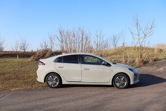 Hyundai IONIQ PHEV Plug-in Hybrid - 5