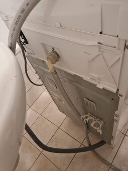 Funkcni pracka Whirlpool s vrchnim plnenim - 5