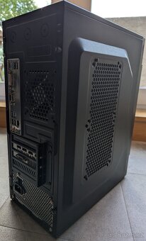 PC Xeon E3 1270v3 (~i7 4770) 1060 6GB 16GB SSD 256 - 5
