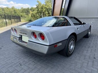 Chevrolet Corvette - 5