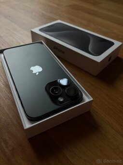 Apple iPhone 15 Pro Max 256GB černý - 5