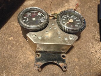 Různé díly Jawa 634, 648 - 5