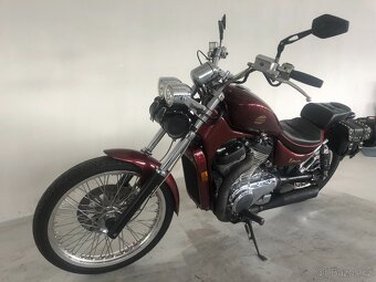 Suzuki VS 750 Intruder - 5