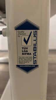 Certifikovaný rostoucí stůl s žídlí - 5