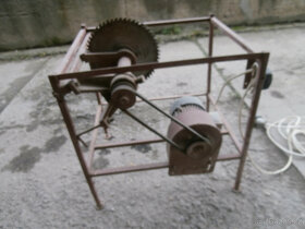 Cirkulárka domácí výroba za 500 kč - 5