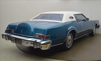 Lincoln Continental Mark IV. 7,5 V8 (158 kW) 1974 - 5