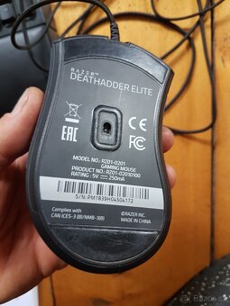 Razer Ornata Chroma a DeathAdder Elite - 5