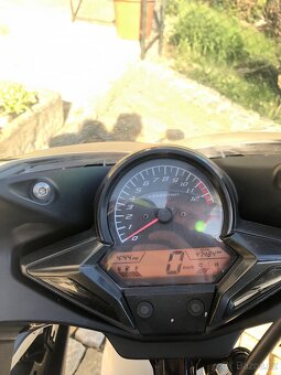 Honda CBR 125r 2015 - 5