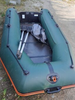 Prodám clun Kolibri 3metry,motor,baterie3x - 5
