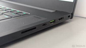 Herní notebook Razer Blade Pro 17, i7, RTX2080, 16GB/512GB - 5