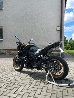 Kawasaki Z750 - 5