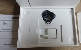 Apple MacBook Air 2022 M2, 256/8GB, záruka 18 měsíců - 5