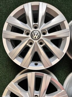 5x120 R16 Volkswagen T6 Multivan - TOP STAV - 5