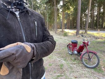 Prodám jawa 550 za 65000. Má původní spz. - 5