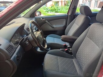 Škoda Octavia 1.6i rok 2009 - 5