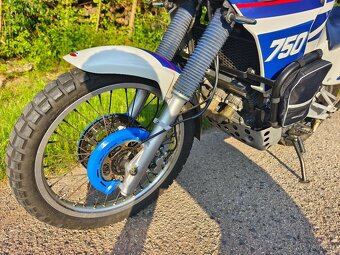 Yamaha Tenere XTZ 750 - 5