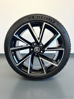 ☀️ Letní Alu kola Helix, Škoda Superb 3/4, 5x112 r19 - 5