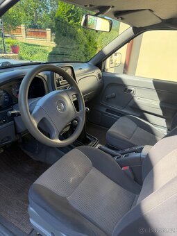Prodám Nissan Navara D22, 2.5tdi, 98kw, 2005rok. - 5