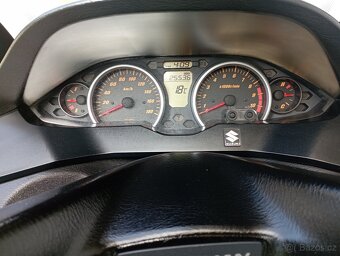 Suzuki Burgman 400 - 5