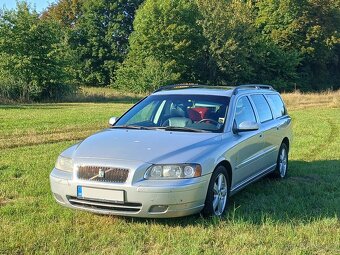 Volvo V70 II D5 2006 6q manuál - 5